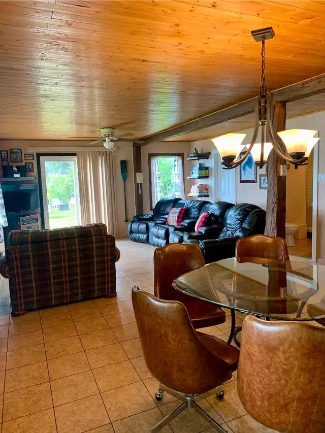 Lakeside Pines Hideaway Vacation Rental in Ontario in Canada - Image 5