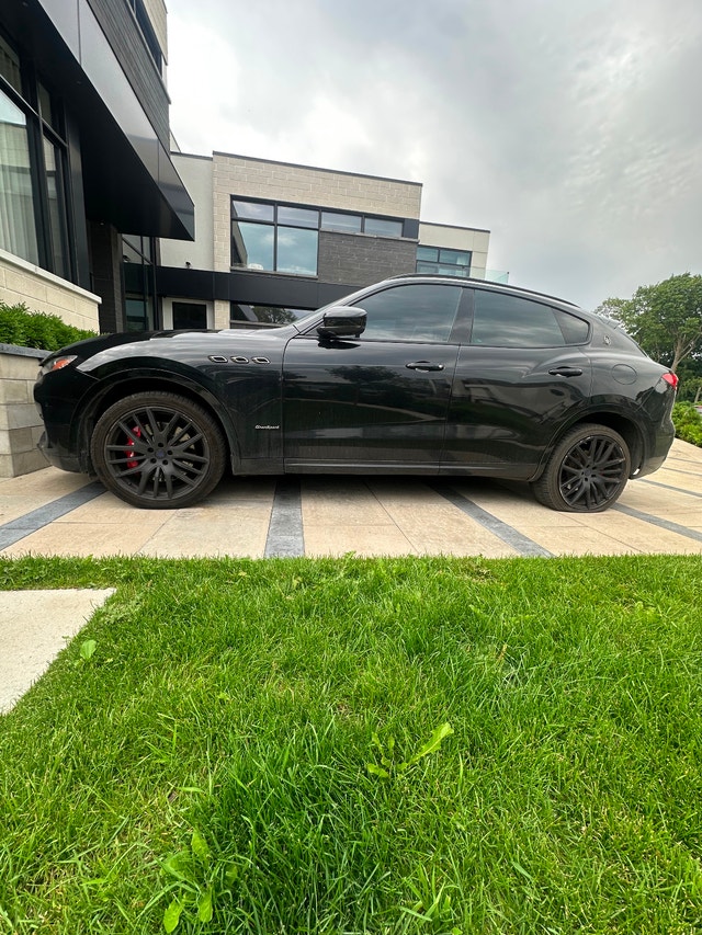 Maserati Levante S Gransport — photo 2