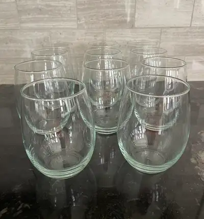 Set of 8 Stemless Wine Glasses – Modern Style – Like New, View more