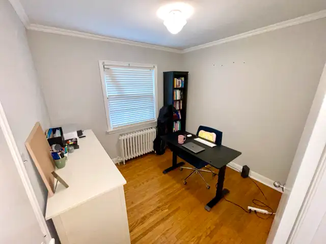 Bright, Clean, Cozy, Quiet & Quaint 1 Bdrm + Den - Avenue & Wi63860084226947124