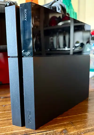 Sony PS4 Pro, View more