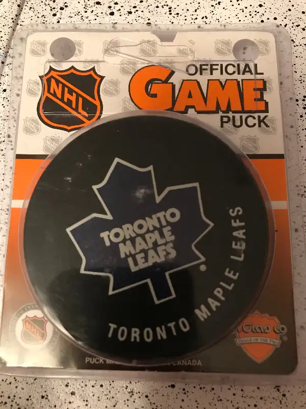 Official Toronto Maple Leafs NHL Game Puck - Ron Ellis #6 in Arts & Collectibles in Mississauga / Peel Region - Image 2