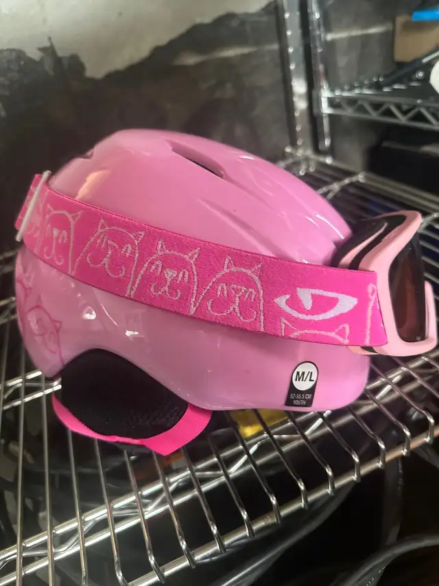 Casque ski enfant avec lunette in Ski in Saguenay - Image 3