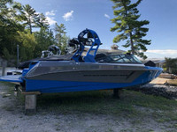 2019 Nautique 210