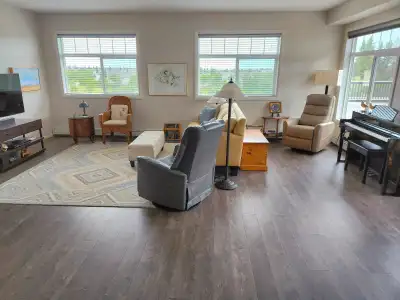 Vantage at Callaghan Large "Penthouse" 2 Bedroom Apartment
