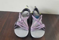 New Columbia sandals woman size 9