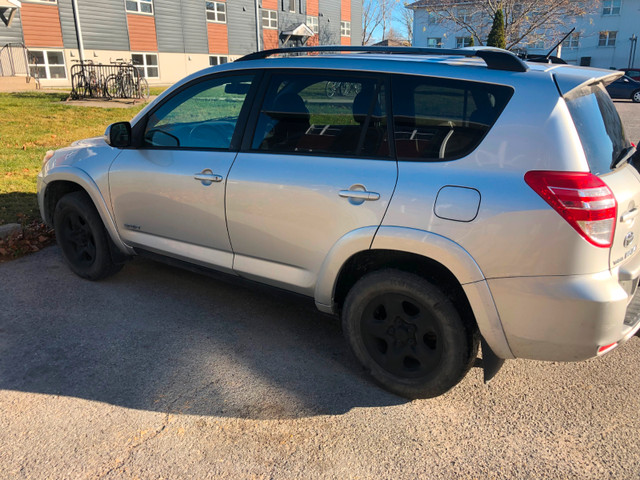2009 Rav 4 AS IS 340000km V6 in Cars & Trucks in Kingston