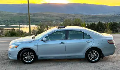 Excellent fuel economy. Everything works, no oil leaks. Meticulously maintained with synthetic oil....