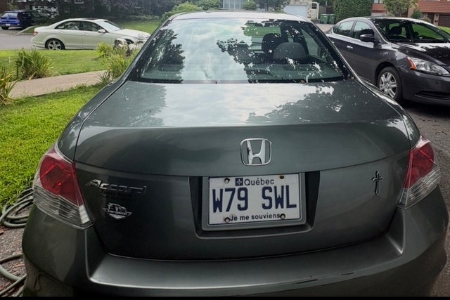 Honda Accord Sedan — photo 2
