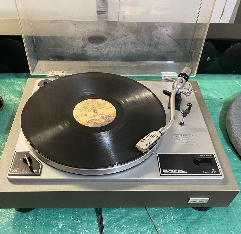 TOSHIBA VINTAGE TURNTABLE | Stereo Systems & Home Theatre | City of ...