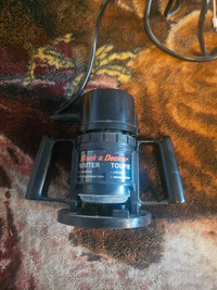 Black and Decker router