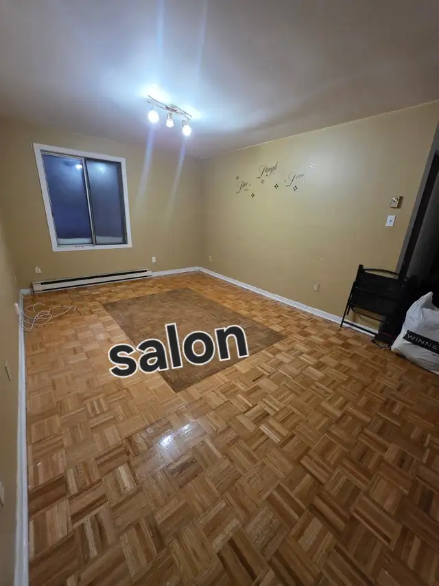 TRES GRAND 4 1/2 à louer à Vimont Laval