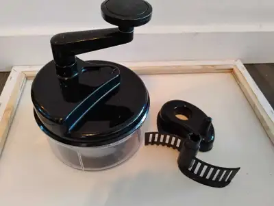 Vegetable chopper. Like new