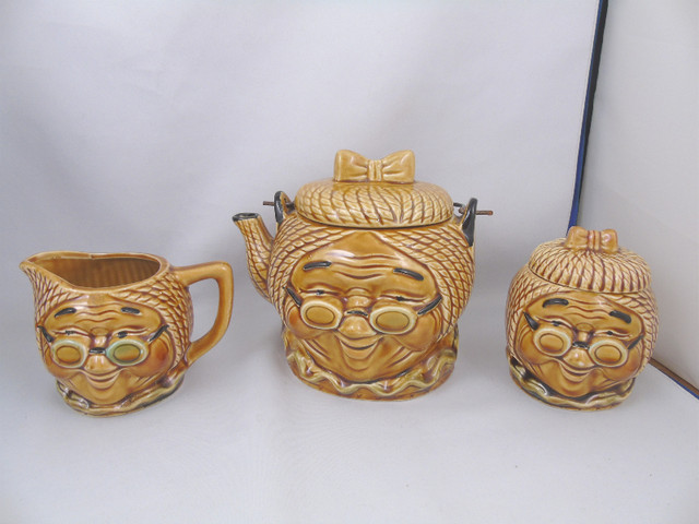 Vintage Kitchen Dish Lot Cruet Set Poole Tea Cups LF in Arts & Collectibles in Bedford - Image 4