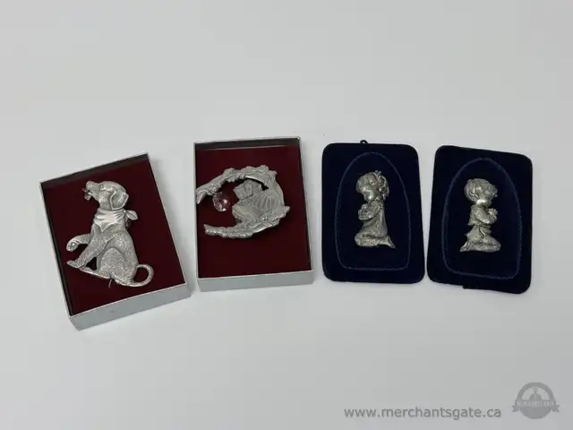 Set of Four Pewter Window and Wall Decor in Home Décor & Accents in Ottawa - Image 2