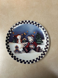 'new seasons' Christmas collector plate - bear and snowman