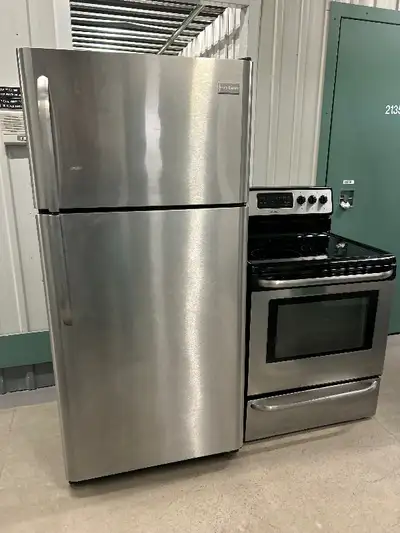 bel ensemble Frigidaire galerie Frigidaire et poêle 780$ livrais, View more