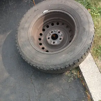 225/70/r16 Tires for Sale 3 for $75 Tires are good with 80 to 70% thread life. Cash at pickup.