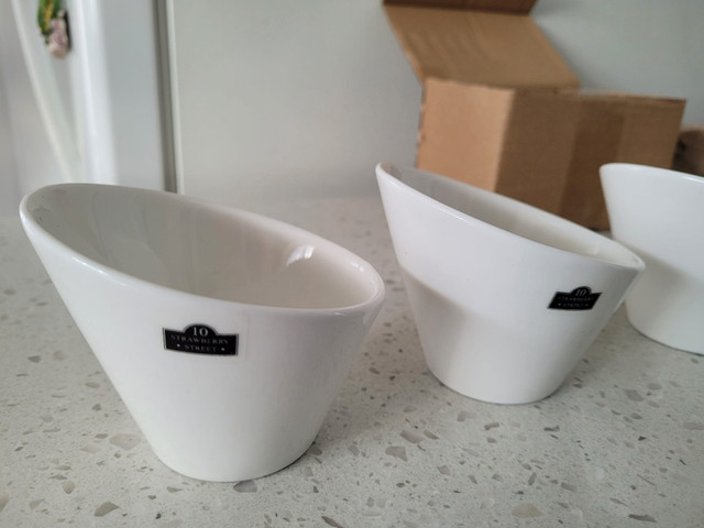 Brand NEW 6-Peice Slant Bowls in Kitchen & Dining Wares in City of Toronto - Image 3