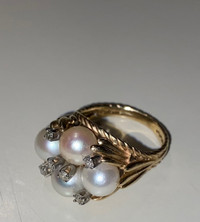 14k Gold & Diamond Ring With Akoya Pearls Sz 7