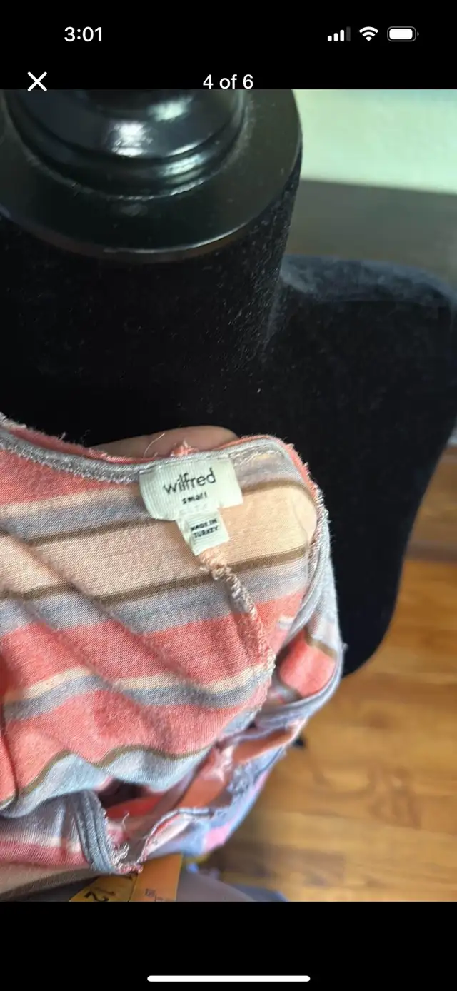 Wilfred Tank Top in Women's - Tops & Outerwear in Edmonton - Image 6