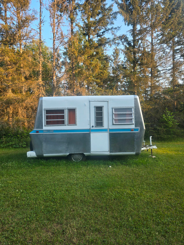 Bluebird camper in Travel Trailers & Campers in North Bay