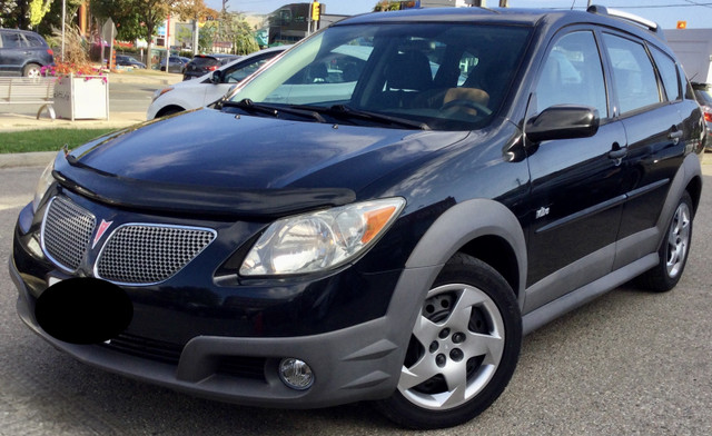 2008 PONTIAC VIBE (TOYOTA MATRIX) BLACK SKIRT PACKAGE LOW KMS! in Cars & Trucks in City of Toronto