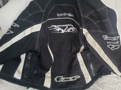 Mens Out door Snowmobile Winter Jacket Men's Large Inner Lining included Smoke Free home