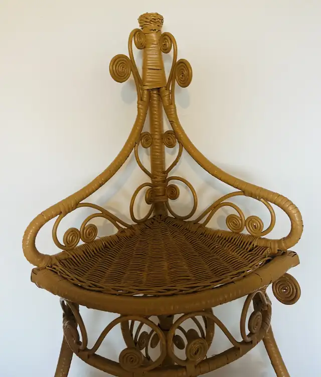 Wicker Rattan Corner Shelf Etagere Vintage Boho Plants GREAT in Bookcases & Shelving Units in City of Toronto - Image 5