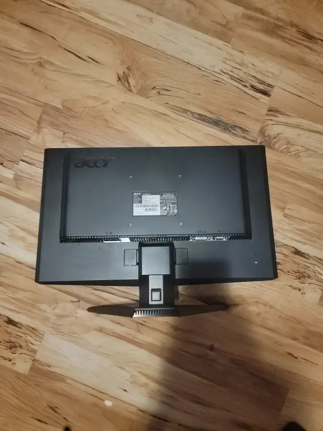 Acer Aspire M3420 in Desktop Computers in Edmonton - Image 11