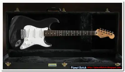 ISO: MIM Strat (white or black), View more