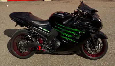 2013 Kawasaki ZX14 ABS for Sale !! Active title ! no accidents ! 13000 Km KTRC traction control PPF...