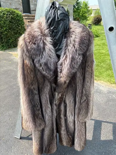 manteau de fourrure , View more