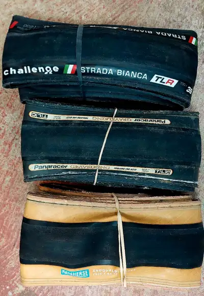 All tires are 700c, folding bead, in good shape with lots of life in them, I need them out of the ba...