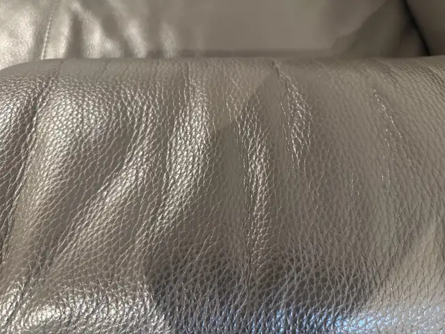 Italian leather sectional sofa  in Couches & Futons in City of Halifax - Image 5