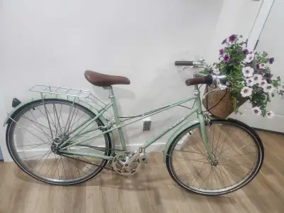 Medium Linus Mixte City Bike, View more