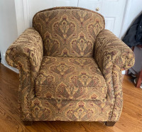 Super comfortable large patterned vintage lounge chair!