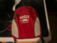 2x Roots mini backpacks