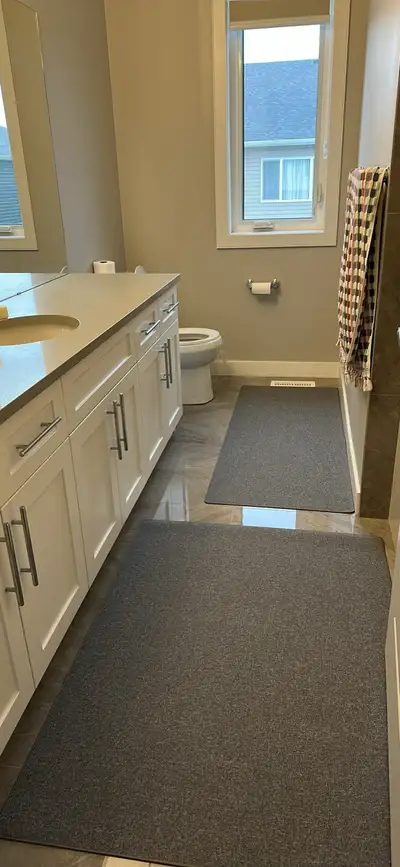 furnished rooms available in Stillwater, Edmonton