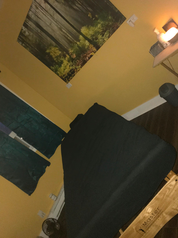 Laval Bureau Privé Haïtienne Intramusculaire Ou Doux - Laval/Rive Nord dans Services de Massages  à Laval/Rive Nord