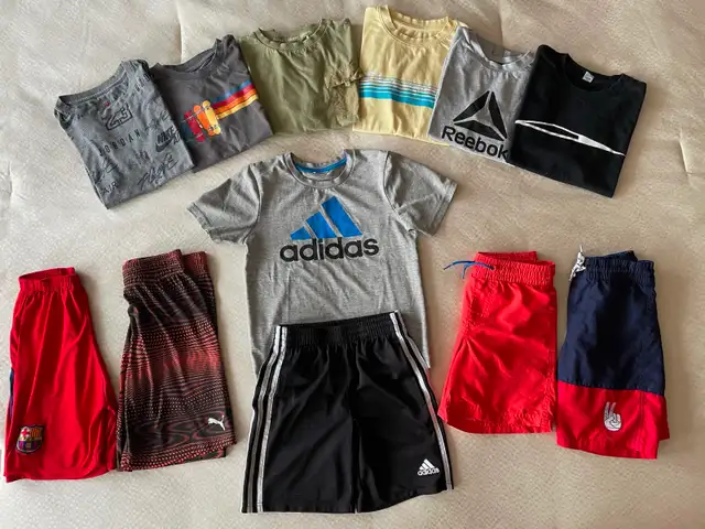 Lot vêtements été pour garçons (Gr. 8 ans) in Kids & Youth in Longueuil / South Shore - Image 2