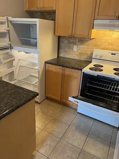 1 bdrm apartment available at Lakeshore, Etobicoke