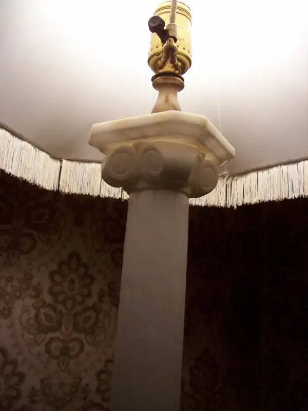 Antique alabaster-marble large pillar table lamp in Home Décor & Accents in Trenton - Image 3