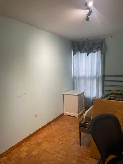 FURNISHED ROOMS FOR RENT – YORK UNIVERSITY AREA Two furnished rooms available on the 3rd floor of a...