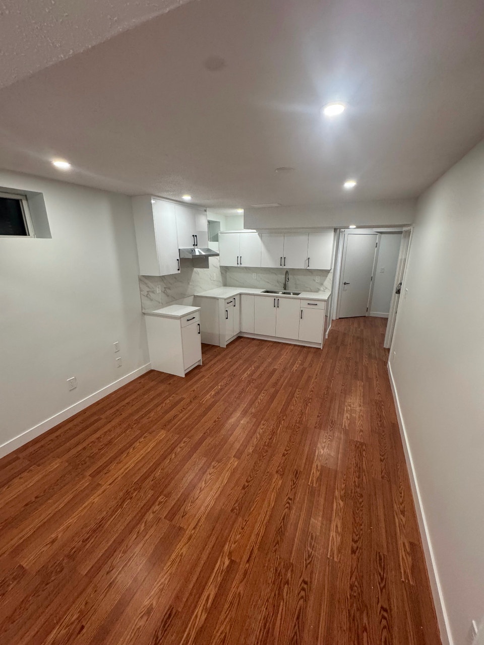 Great Location NEW BASEMENT FOR RENT – TARACOVE AREA…. 4
