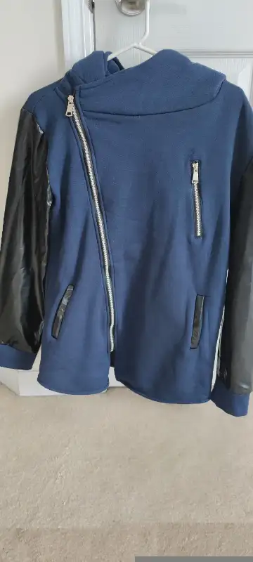 Asymmetrical Sweaters in Men's in Mississauga / Peel Region - Image 7