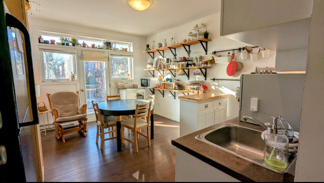 MAGNIFIQUE 51/2 Bien Située - RDC dans Locations longue durée  à Ville de Montréal