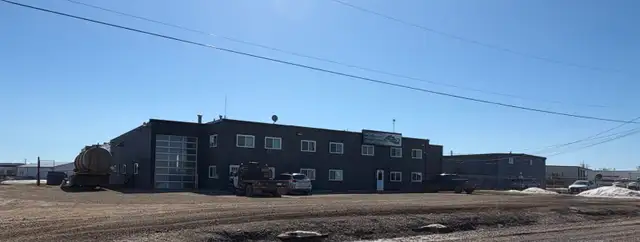 Light Industrial Shop for Lease in Commercial & Office Space for Rent in Fort St. John - Image 2