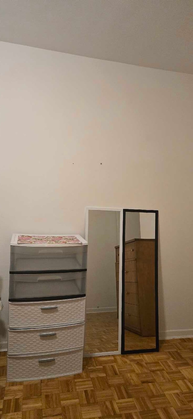 Girls only!! Room for rent — photo 3