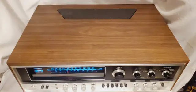 PIONEER QX-8000 Stereo/Quadraphonic 4 Channel Receiver in Stereo Systems & Home Theatre in Mississauga / Peel Region - Image 5